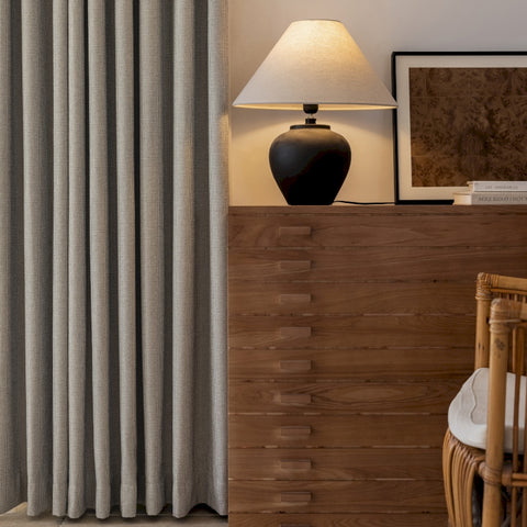 Tenda intrecciata beige da salotto effetto strutturato
