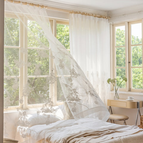 Velo bianco ricamato fiori beige in stile romantico per la camera da letto