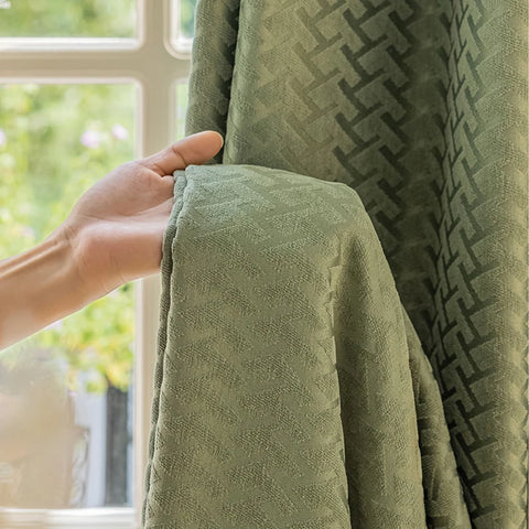 Camera da letto moderna con tenda verde