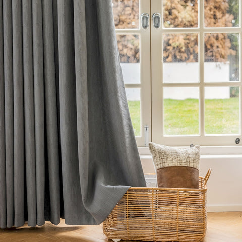 Tenda jacquard in ciniglia dalle curve moderne
