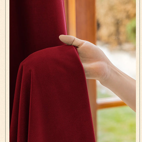 Tenda oscurante in velluto rosso