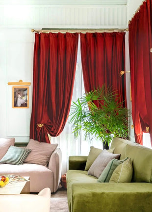 Elegante tenda rossa decorativa