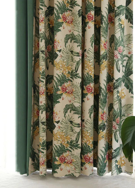 Tende tropicali di eleganza floreale