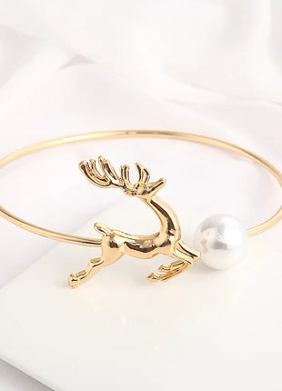 Elegante fermacravatta con cervo e perle