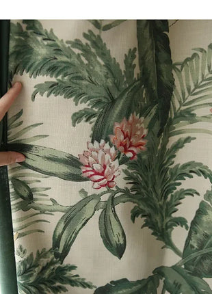 Tende tropicali di eleganza floreale