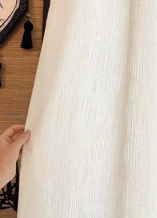 Tenda bianca opaca alla moda