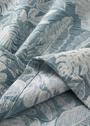 Tenda oscurante di colore azzurro in stile contemporaneo