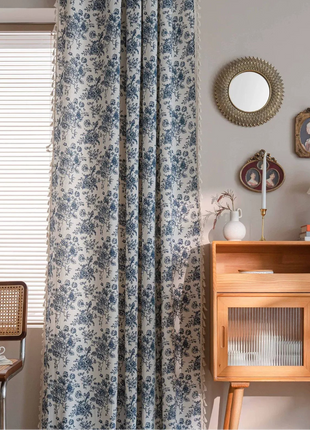 Tenda moderna bianca e blu