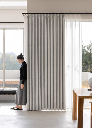 Moderna tenda oscurante strutturata con effetto ondulato