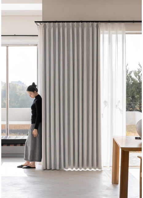 Moderna tenda oscurante strutturata con effetto ondulato