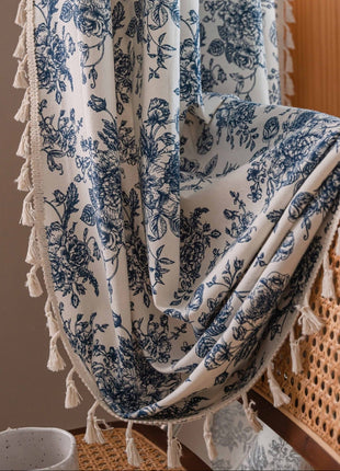 Tenda moderna bianca e blu