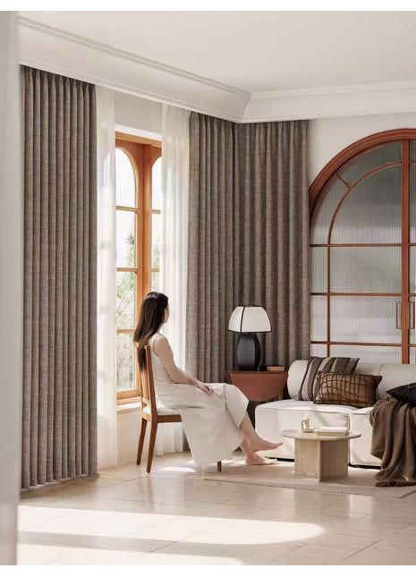 Tenda in ciniglia spessa beige con motivo marrone