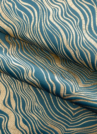 Linee dorate della tenda blu