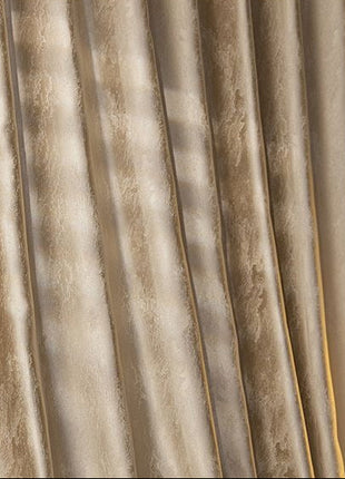 Elegante tenda beige dorata