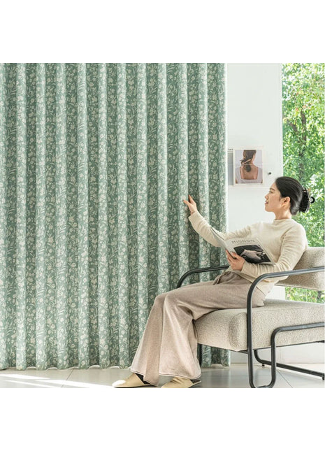 Tenda verde con motivo floreale bianco stile country