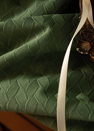 Soggiorno con tenda verde abete